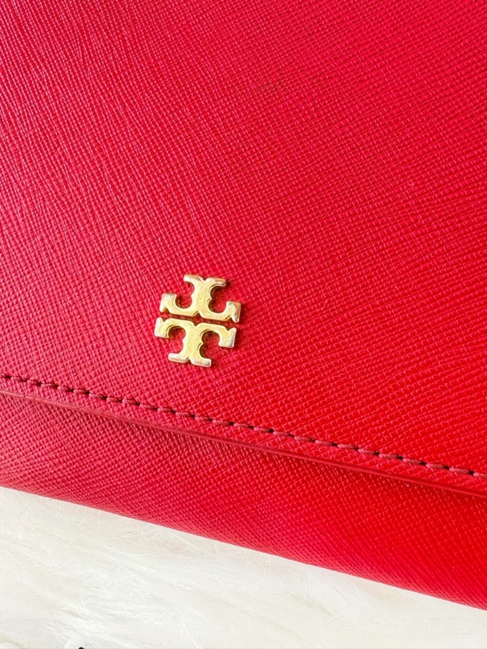 Tory Burch‎ Red saffiano Crossbody Wallet on Chain